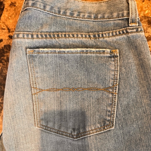 Old Navy distressed denim boot cut - Picture 3 of 5